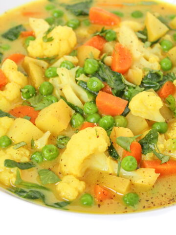 Pumpkin Curry Soup (Vegan!) - The Garden Grazer
